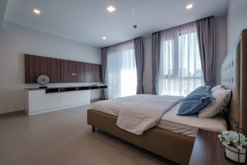 🏡 Luxury 3 Bedroom Apartment for Rent in BKK1 | 138sqm | Pool, Gym & Sauna | $2,900/Month
