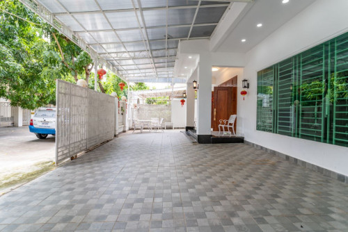 🏡Villa for Rent at Borey Bassac Garden