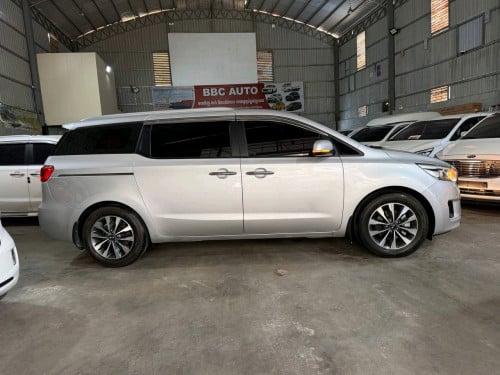 🫰💯 ស្តុកថ្មី Kia Carnival luxury 2015  ទ្វារអូតូ 2សន្លឹក