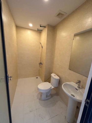📍ទីតាំង : ជ្រោយចង្វារតម្លៃ 190$/ខែ