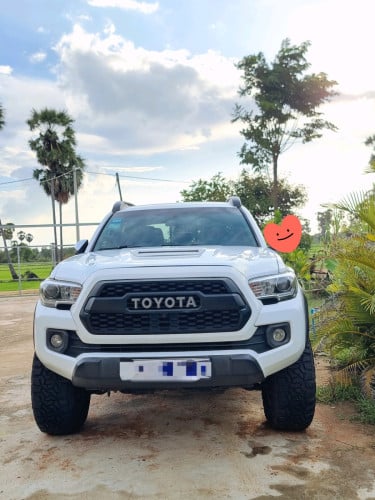 🔥 Toyota Tacoma 2016 V6 ជិះមួយទឹក ខាងក្នុងពណ៌ឈើរី ស្អាតខ្លាំង