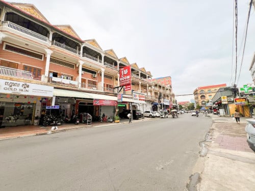 🔰ផ្ទះអាជីវកម្មលក់បន្ទាន់ | នៅជិតផ្សារដើមគរ