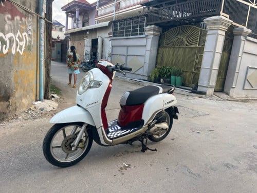 018 កាគ្រីឯកសារគ្រប់