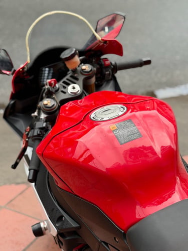 2015 R1 ខ្ចីញេញ​