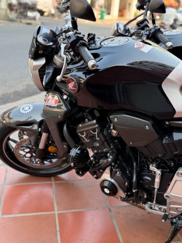 2017 CB1000r តំលៃ​ពិសេស​