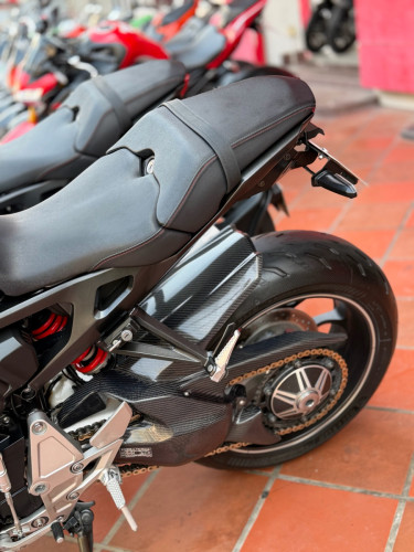 2017 CB1000r តំលៃ​ពិសេស​