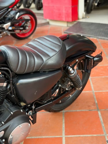 2019 Harley 883