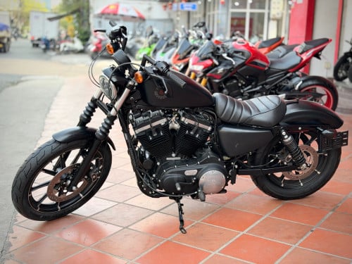 2019 Harley 883
