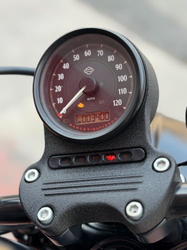 2019 Harley 883