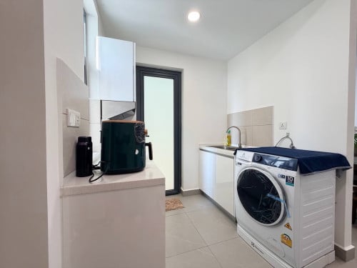 2Bedroom Condo for Rent | St 60m