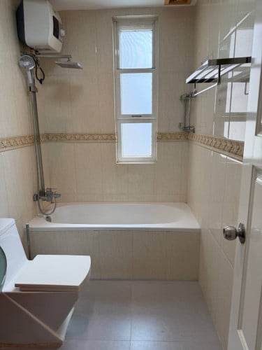 3BR for rent in Rose condo