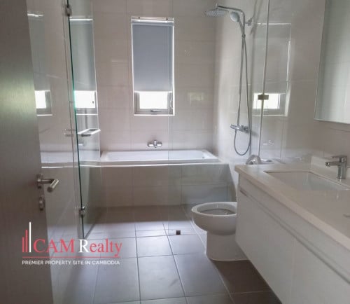 4 Bedrooms Corner Villa Plous For Rent | Borey Chankiri โ Urbanland