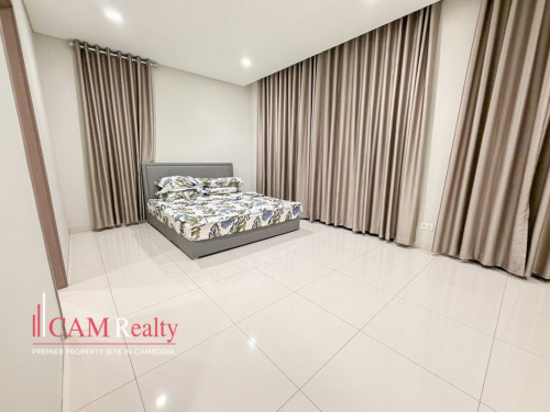 5 Bedrooms Corner Villa Udom For Rent In Borey Chankiri Urbanland