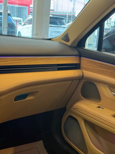 Aito M5 new car