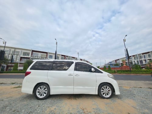 ALPHARD 010