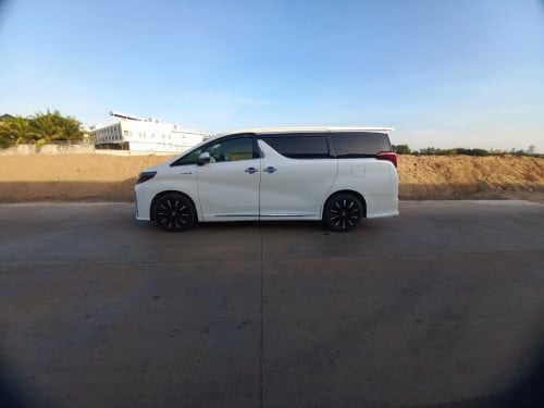 ALPHARD 2016 up 2021 For Rent /出租