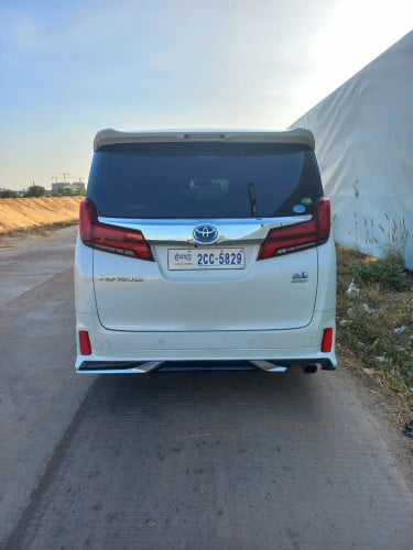 ALPHARD 2016 up 2021 For Rent /出租