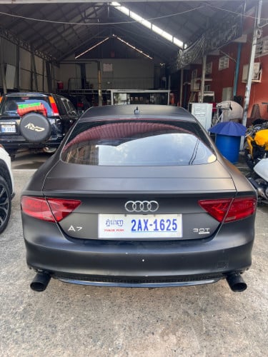 Audi 2012 Full Option