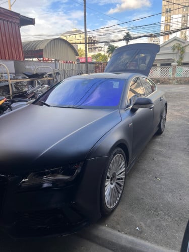 Audi 2012 Full Option