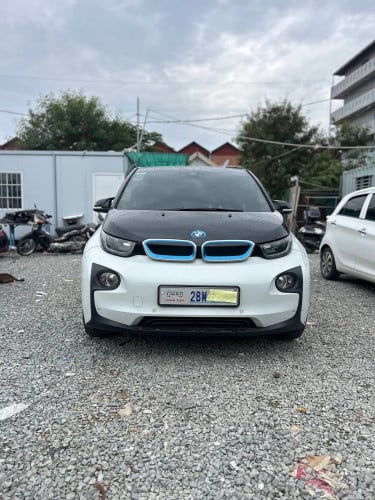 BMw i3 2015 10400$