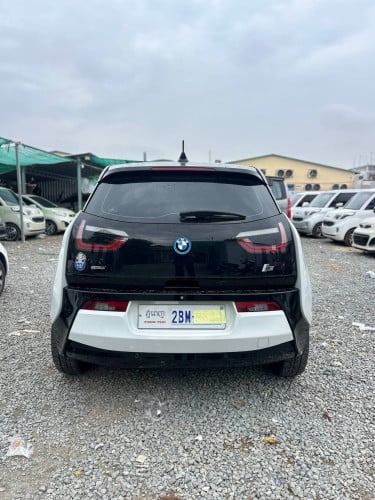 BMw i3 2015 10400$