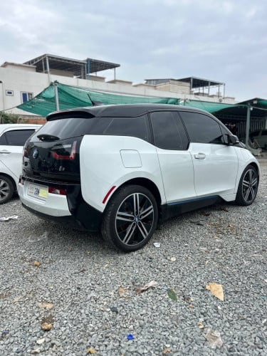 BMw i3 2015 10400$