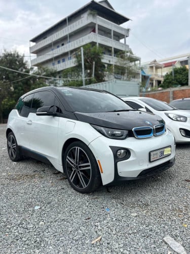 BMw i3 2015 10400$
