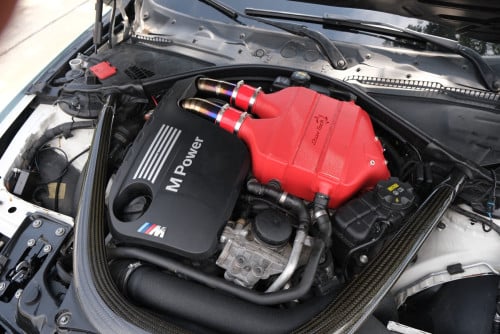 BMW M4 f82 លេងហើយឡានផ្ទាល់ខ្លួន ឡានពណ៍ ស