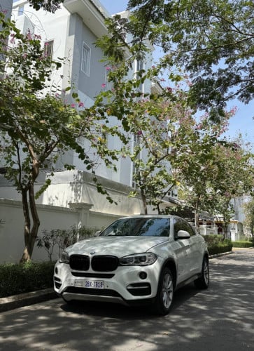 BMW X6 2016 For Rent /出租