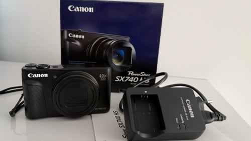 Canon SX740HS with full box ដូចថ្មី 99.99%