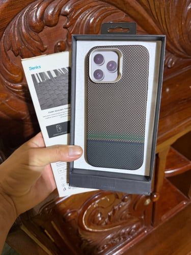 Case iPhone 15 pro max កាបូនសុីន នៅស្អាត