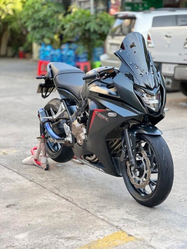 CBR 650F ម៉ូតូពន្ធពេញឆ្នាំ 018