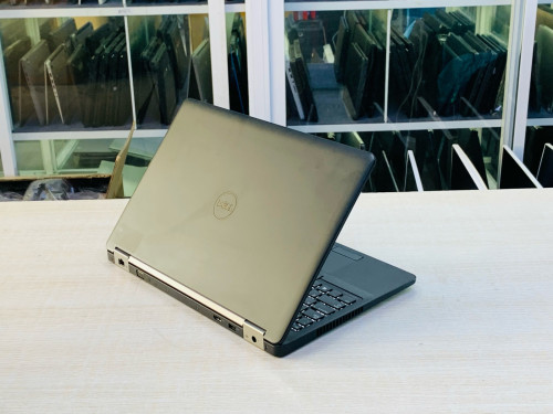 Dell Latitude E5570 15.6”FHD 1080