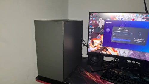 Desktop លក់ថោកដូចព្រលិត(លក់តែធុងទេ)អត់ចុះទេទទួលយកតម្លៃនិងបានចាំcallមក