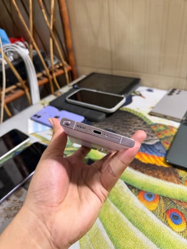 Galaxy S23 Ultra Sim2 1T ស្អាត98% 495$