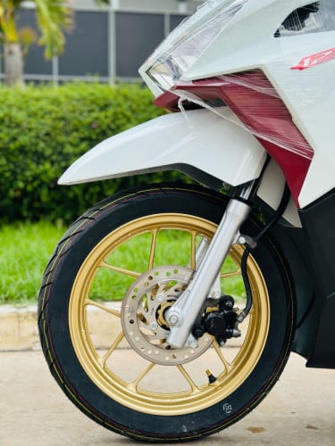 HONDA CLICK 017ក្រុមហ៊ុនNCX ម៉ាសុីនតាន់ហាប់នែនស្ងាត់ជិះស្រួលស្ទុះខ្លាំងមិនលាន់មិនហុយមានពន្ធកាតគ្រឺ