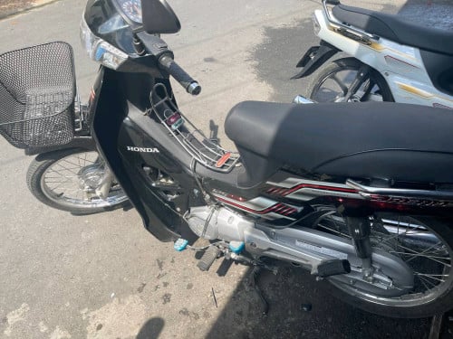 HONDA DREAM 017នៅស្អាតតម្លៃធូរលក់ប្រញប់លុយ