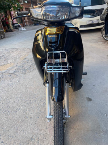 Honda Dream 026នៅស្អាតសាណុំមានកាតគ្រីត្រឹមត្រូវលក់1900$
