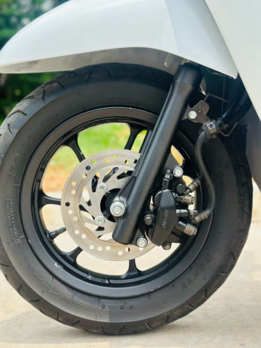 HONDA SCOOPY 015 ម៉ាសុីនតាន់ហាប់នែនជិះស្រួលមិនលាន់មិនហុយមានពន្ធកាតគ្រឺហ្សីន