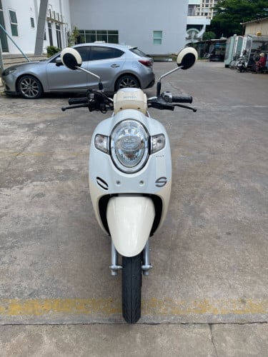 Honda Scoopy 2018 មានកាតគ្រីត្រឹមត្រូវ