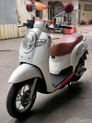 Honda Scoopy 2019