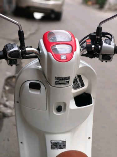 Honda Scoopy 2019