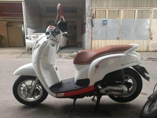 Honda Scoopy 2019