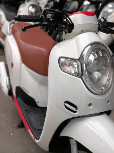 Honda Scoopy 2019