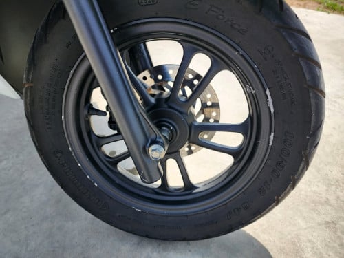 Honda Scoopy110ccមានផ្លាកលេខកាតគ្រីត្រឹមត្រូវលក់តម្លៃចចារបាន 本田 Scoopy 110cc有正确证卡出售中 价格可以谈的