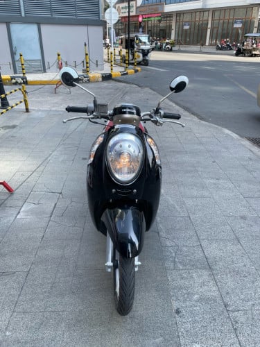 Honda Scoopyi 2014 New98%មានពន្ធកាតគ្រីស្លាកលេខ