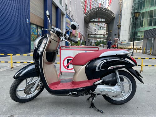 Honda Scoopyi 2014 New98%មានពន្ធកាតគ្រីស្លាកលេខ