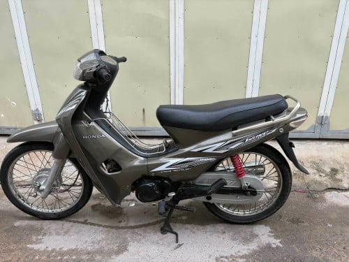 Honda Wave 100cc ម៉ូតូសានុំអត់លាន់អត់ហុយម៉ាស៊ីនស្ងាត់ តម្លៃល្អឆាតមកបាន🥰📥 Telegram093813137