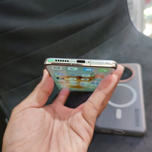 Huawei Mate 50 Silver Ram8/256 ស្អាត