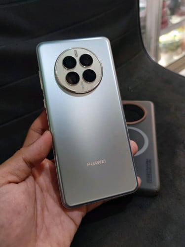 Huawei Mate 50 Silver Ram8/256 ស្អាត